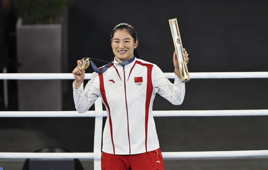 <b>李倩获拳击女子75公斤级冠军</b>